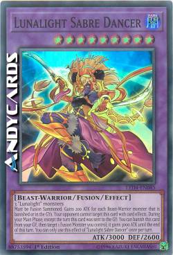 DANZATRICE SCIMITARRE DELLA LUCELUNARE